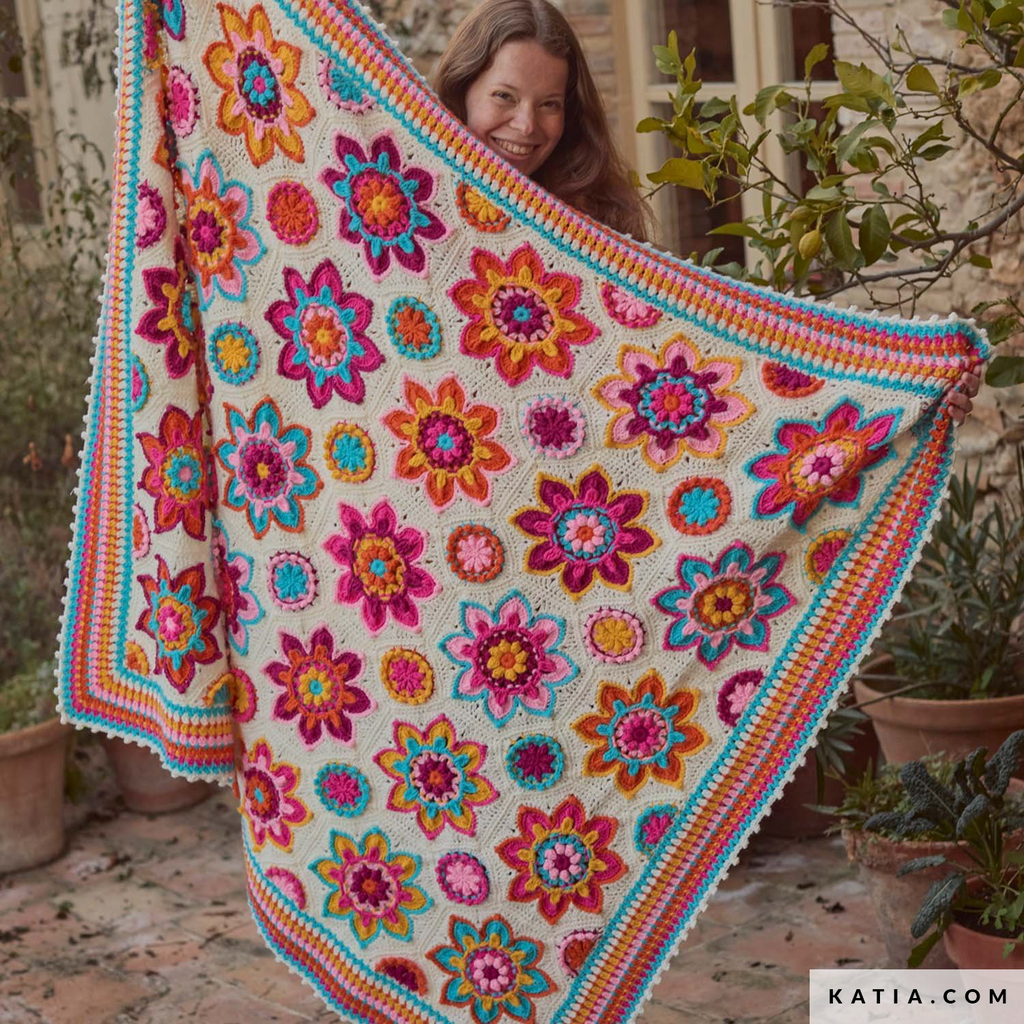 Flowers Forever CAL Kit UNICO: Gehaakte Bloemdeken