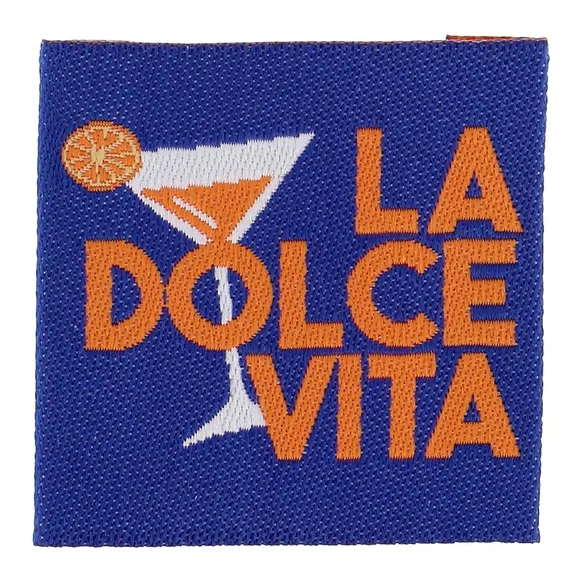 Bohin Kledinglabel opnaaibaar 35x35mm - La dolce vita - 4st